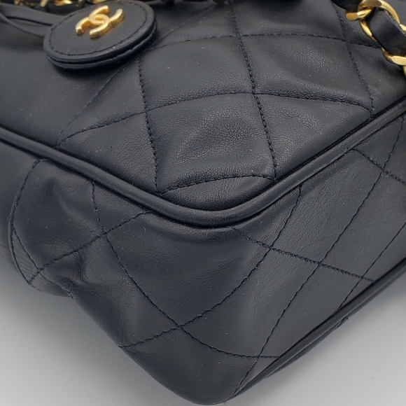 ๐ SOLD ๐ Chanel Quilted Matelasse Lambskin Tote Bag - Picture 7 of 17